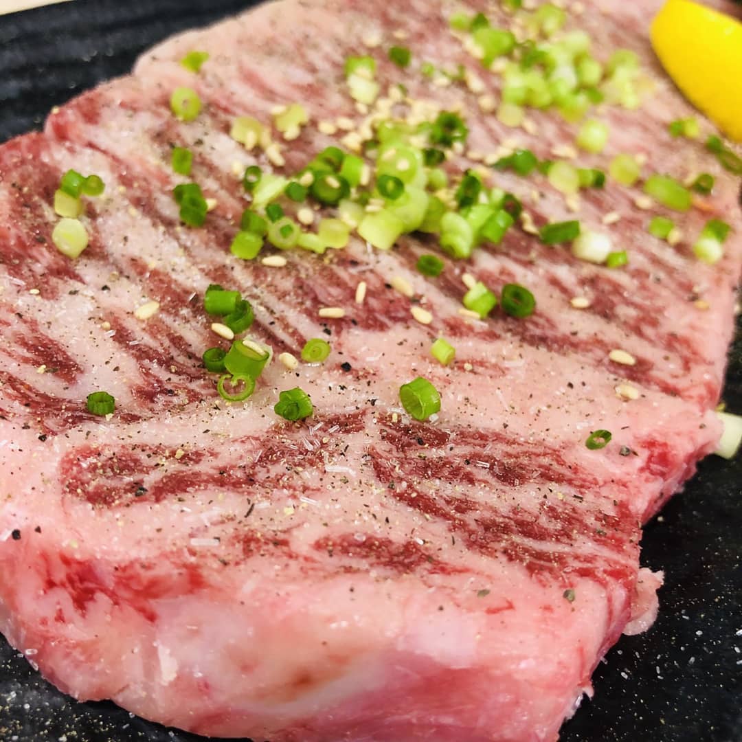 本日お肉の日！南大門ですぅ～♪
お肉の日に相応しいお天気でございます！ちょっと冷たい風も心地よい♪
パッとしないランチタイムでしたが、夜の部に期待してみます。
今夜も宜しくお願い致します！