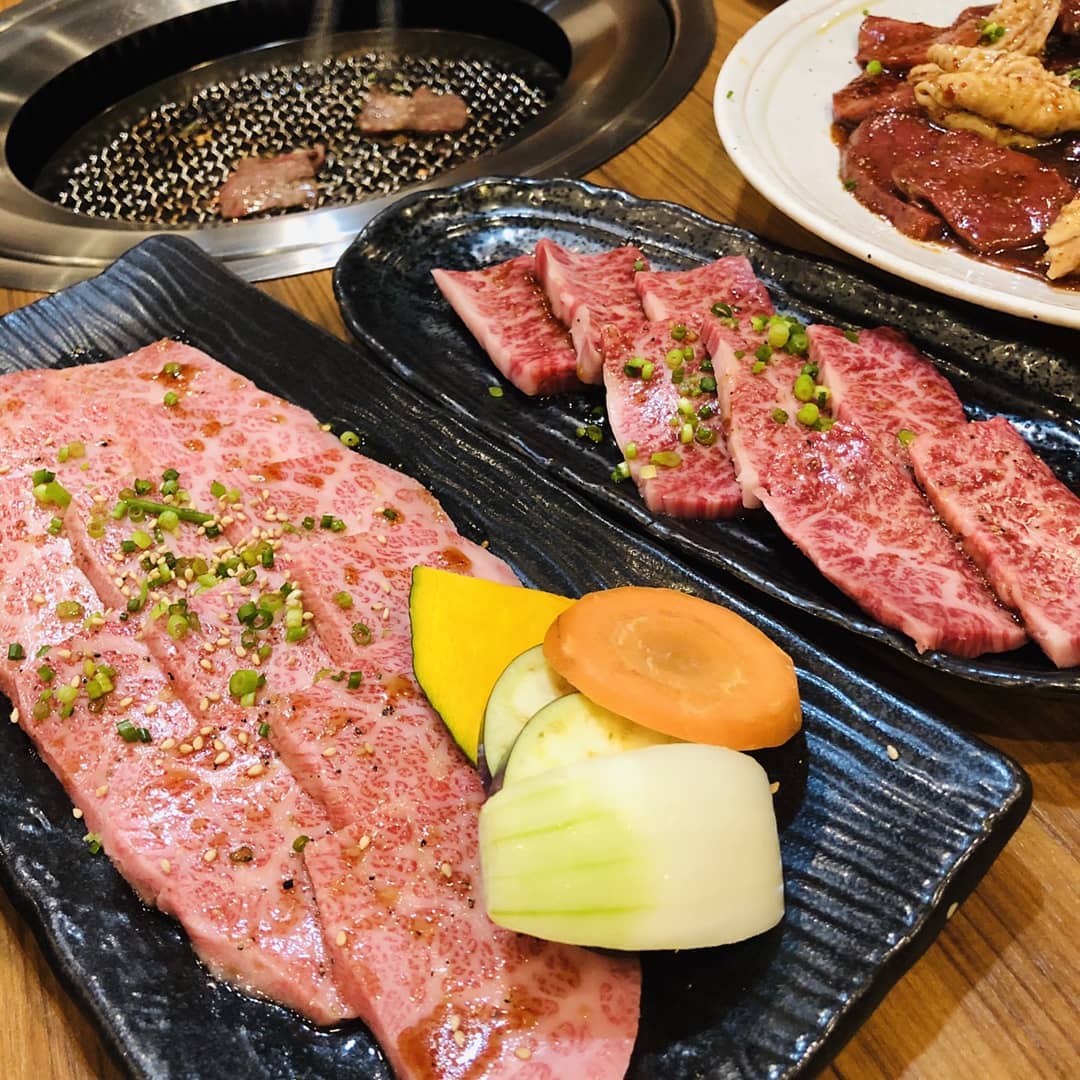 南大門ですぅ～…な、南大門ですぅ～♪
祝日、天気は回復しましたがパッとしない文化の日。大統領選トランプ氏かバイデン氏か気になる文化の日…パッとするのでしょうか…
とりあえずは焼肉でもしときましょう！