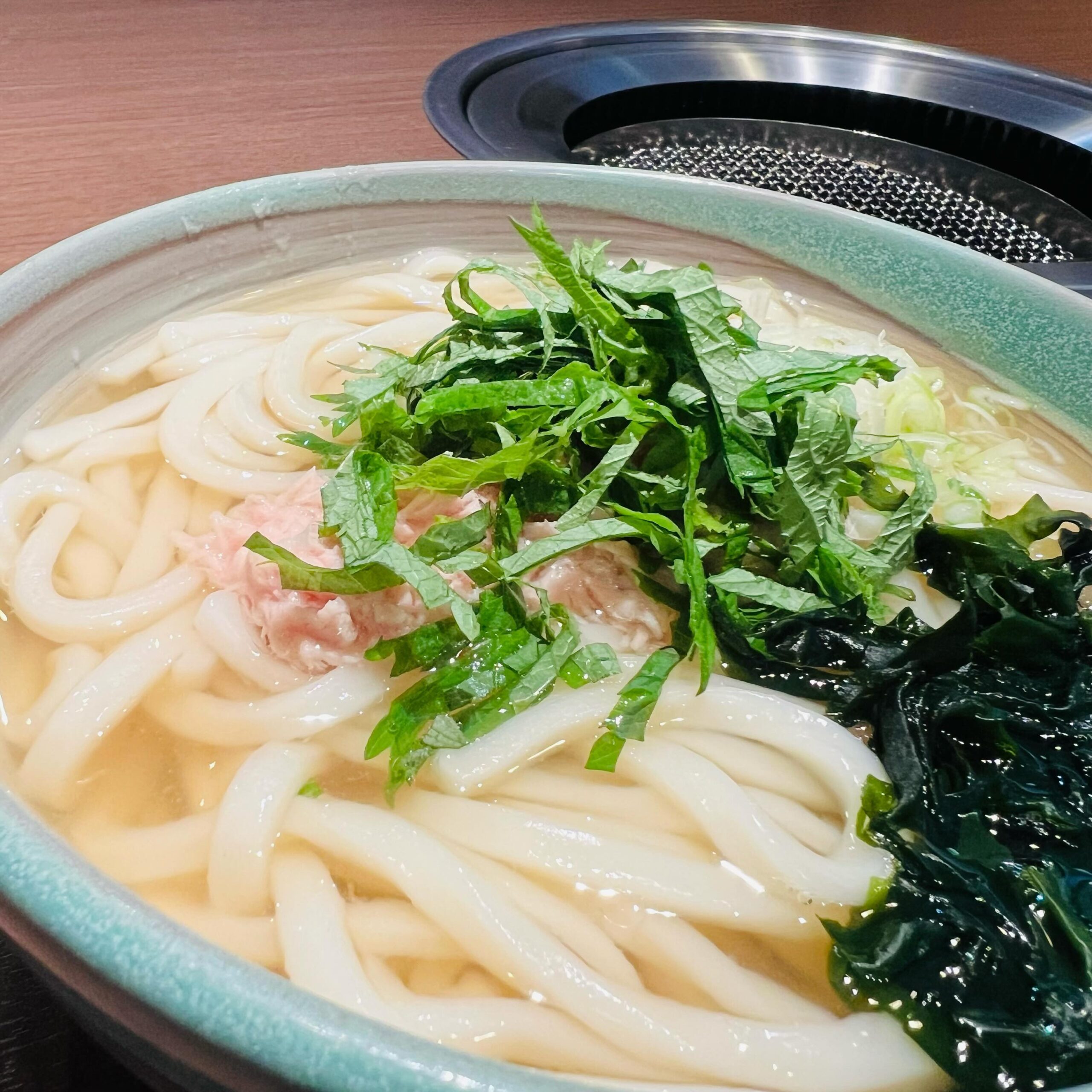 明けまして梅雨…南大門ですぅー♪
今日から暑くてながーい夏が始まるとか…気が滅入ります…もう負けです…焼肉屋なので負け牛ですw
そんな暑さに立ち向かうには肉補給でございます…戦ってください…皆さまは勝ってください…勝っても負けても焼肉食べに来てくださいw
夜の部ご来店お待ちしております